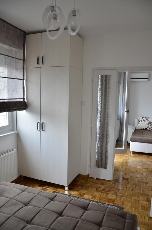 Apartment Arena White Belgrade Room photo